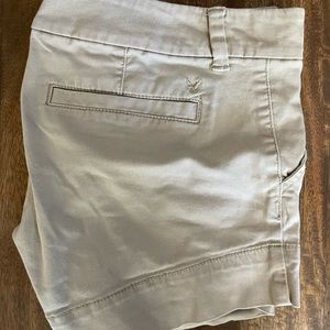 American Eagle Khaki Midi Stretch Shorts Size 00